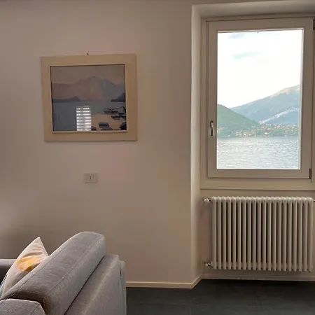 Casa Mael - Spacious Lakefront Flat アパート リエルナ