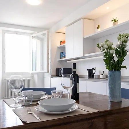 Апартаменты Casa Mael - Lakefront Flat Льерна
