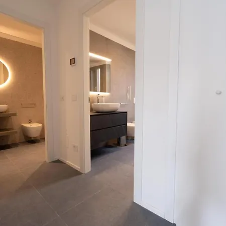 Casa Mael - Lakefront Flat Lierna