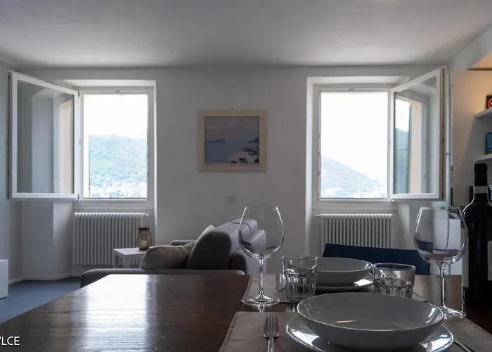 Апартаменты Casa Mael - Lakefront Flat Льерна