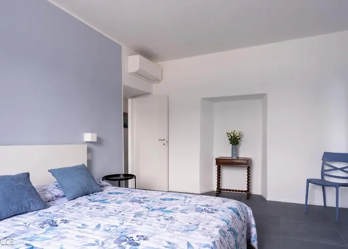 Casa Mael - Lakefront Flat Апартаменты *