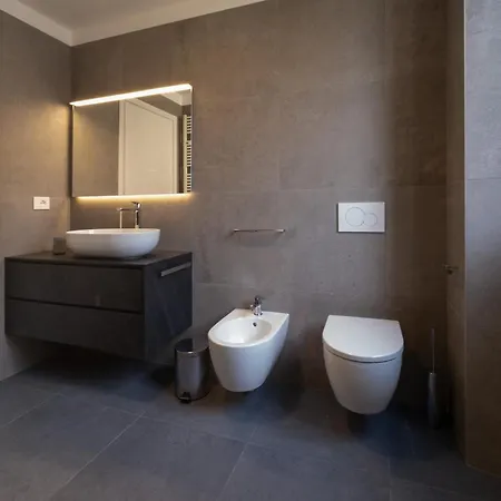 Casa Mael - Spacious Lakefront Flat * Lierna