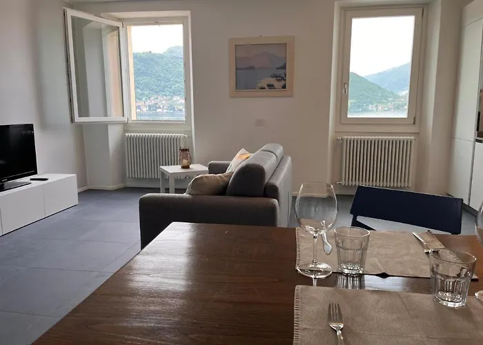 Casa Mael - Lakefront Flat *